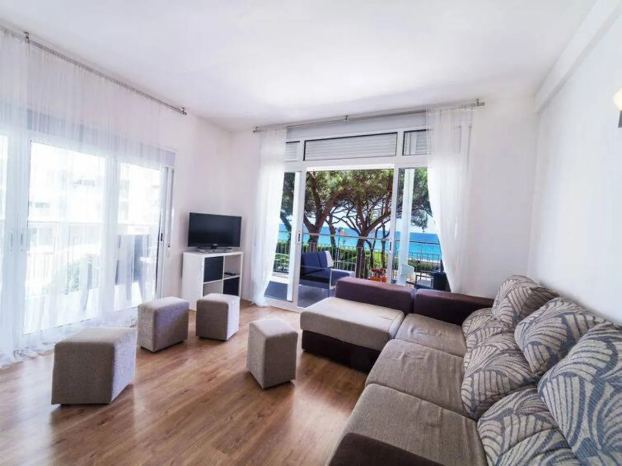 Golden Sunrise Apartment With Sea Views Blanes Spain