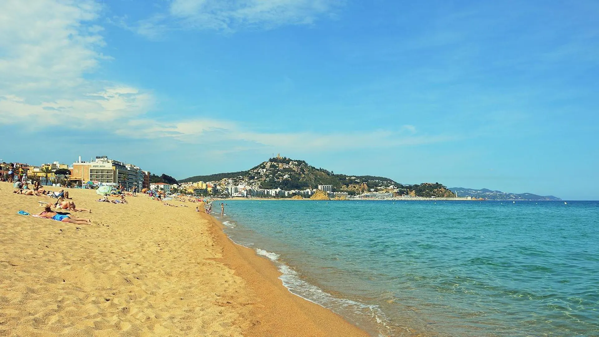 Golden Sunrise Apartment With Sea Views Blanes Spain